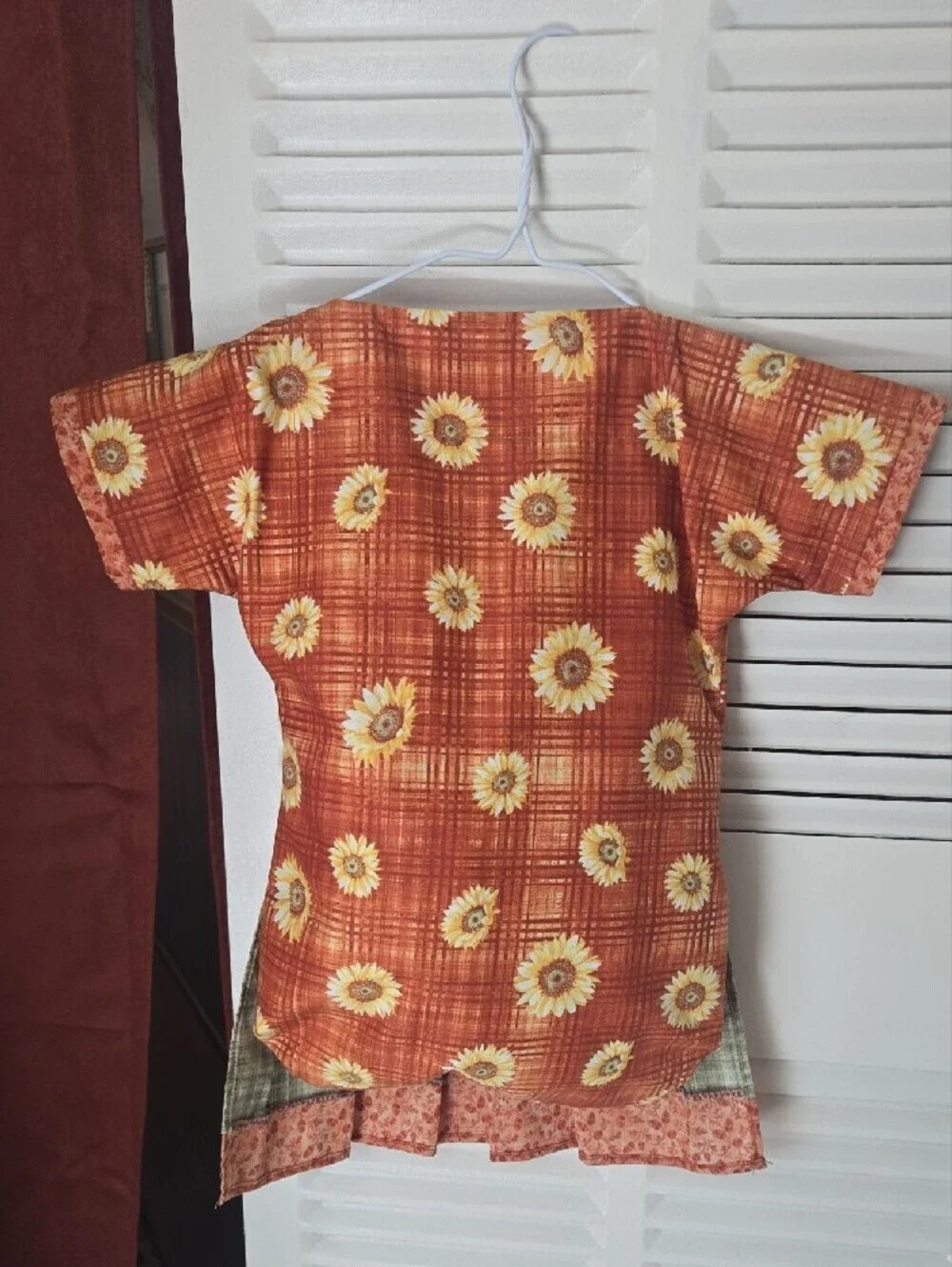 Sunflower Print. Grocery Or Miscellaneous holder.